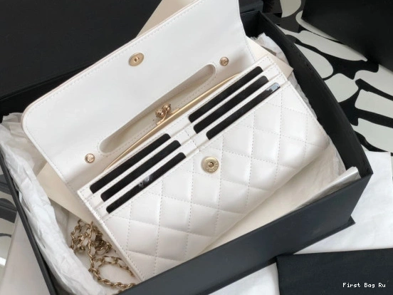 Firstbag Ru CHANEL HOLDER WITH FLAP CHAIN PHONE 0714